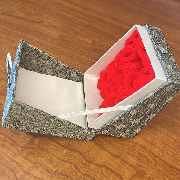 Presentation Gift Box - Picture 5 of 9